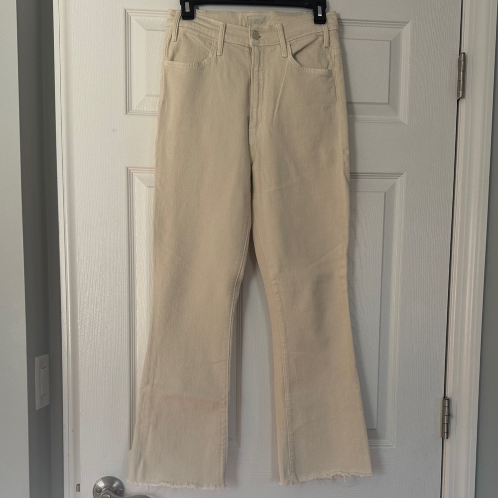 Mother Hustler Ankle Fray Flare 26 Excellent condition-Perfect for spring!